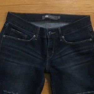 Levi’s 524 Skinny Jeans